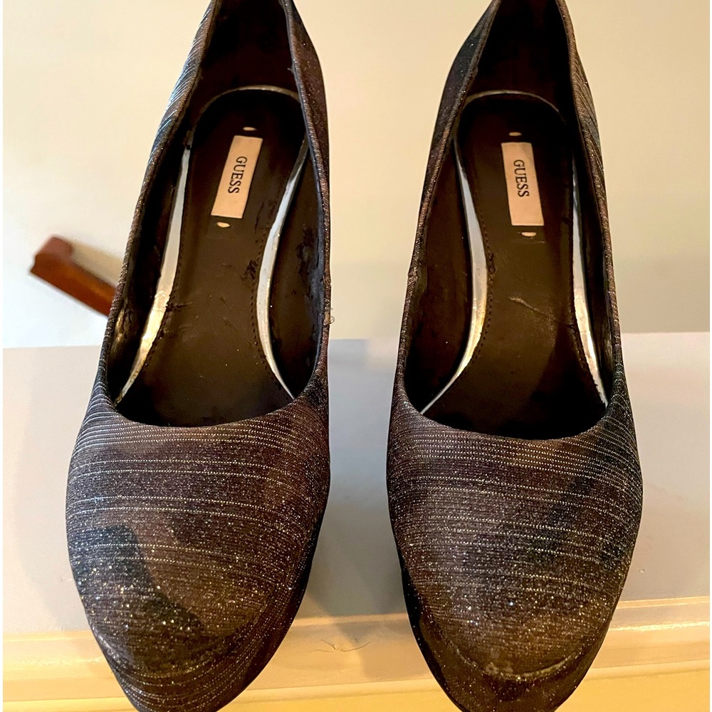 Guess gray & blue platforms
